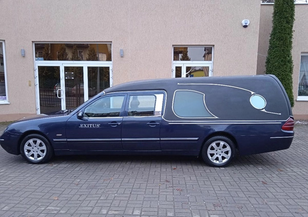 Mercedes-Benz Klasa E cena 45510 przebieg: 272850, rok produkcji 2002 z Otwock małe 191